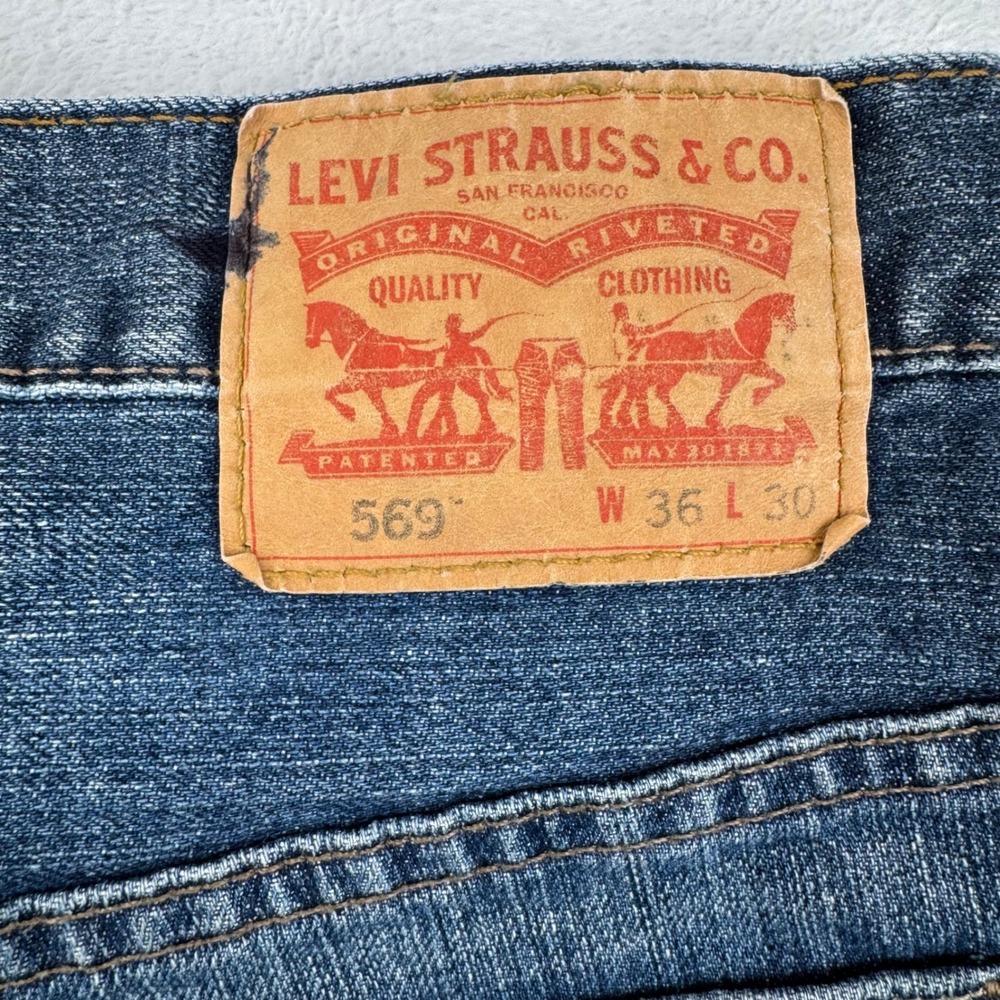 Levi's 569 Loose Straight Jeans Mens 36x30 Blue Medium Wash Whiskered Denim